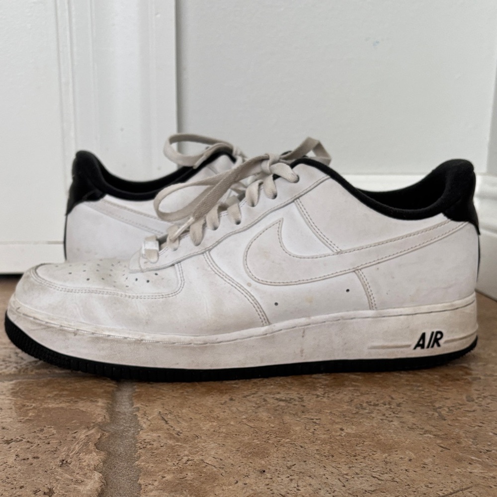 Nike Air Force 1